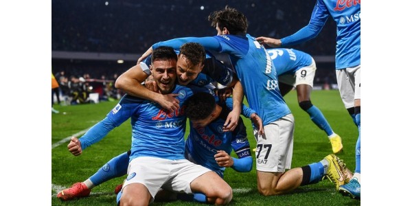 Kann sich Napoli in der nächsten Runde vorzeitig den Titel in der Serie A sichern?